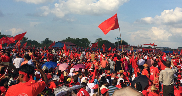 NLD supporters ahead of the Myanmar election in 2015. Photo: Civil Rights Defenders.